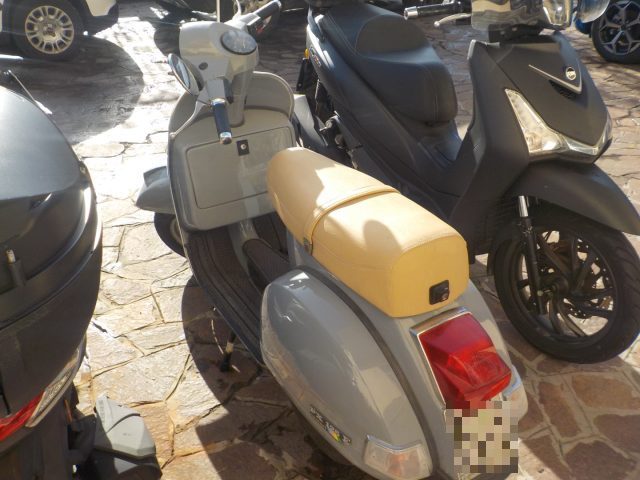 PIAGGIO Vespa 125 PX (1994 - 06) PX 125 E Immagine 4