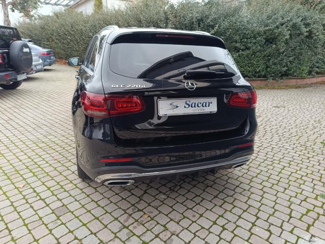 MERCEDES-BENZ GLC 220 d 4Matic Premium Immagine 4