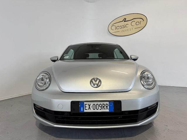 VOLKSWAGEN Maggiolino Cabrio 1.6 TDI Design Immagine 1