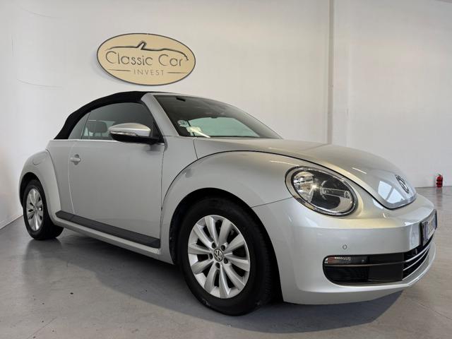 VOLKSWAGEN Maggiolino Cabrio 1.6 TDI Design Immagine 2