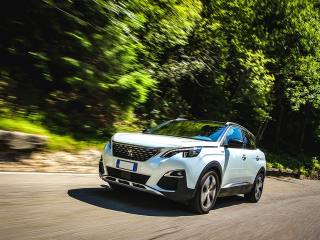 PEUGEOT 3008 BlueHDi 130 S&S EAT8 Active