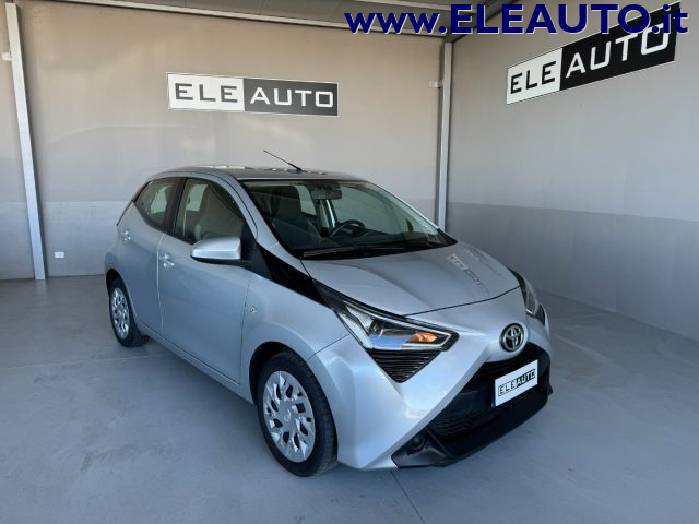 TOYOTA Aygo 1.0 VVT-i 72 CV Connect X-Business 5p Neopatentati Immagine 0