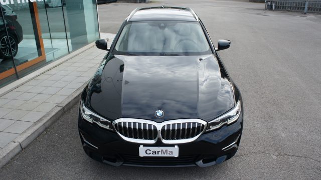 BMW 320 d Touring Luxury Immagine 2