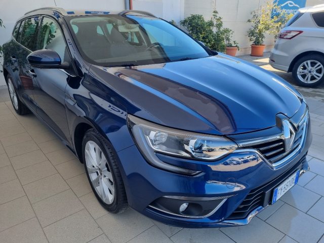 RENAULT Megane Mégane Sporter Blue dCi 115 CV EDC Business Immagine 2