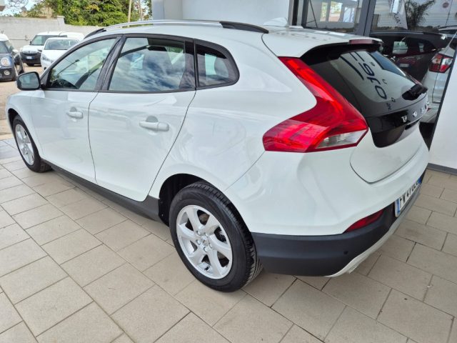 VOLVO V40 Cross Country D2 Geartronic Business Plus Immagine 3