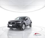 VOLVO XC40 T2 Momentum