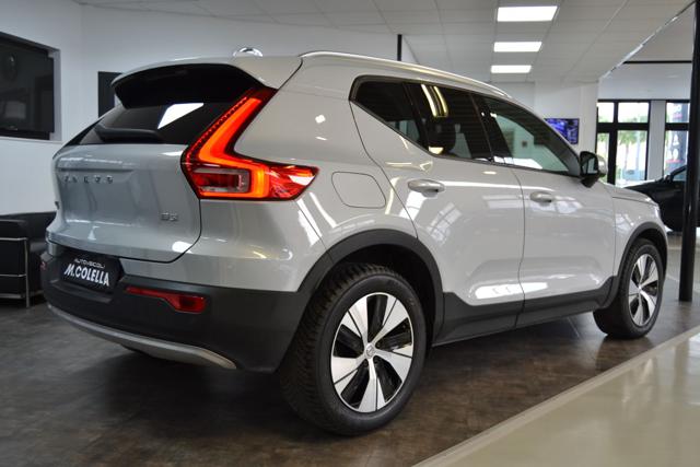 VOLVO XC40 D3 Momentum AUTOCARRO / IVA INCLUSA Immagine 3