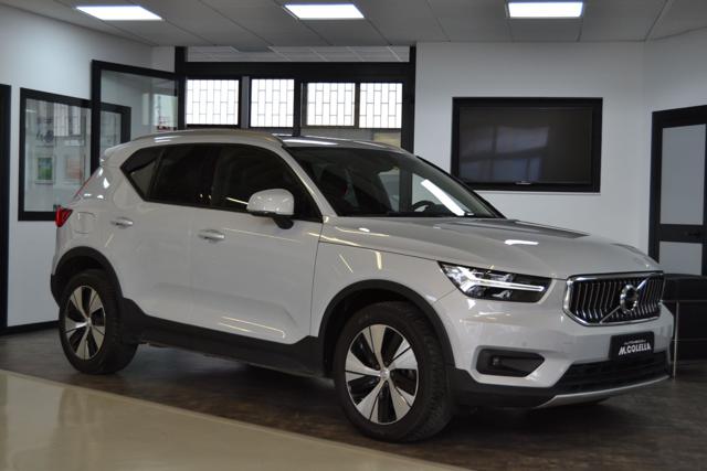 VOLVO XC40 D3 Momentum AUTOCARRO / IVA INCLUSA Immagine 2