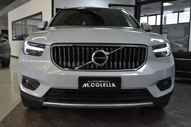 VOLVO XC40 D3 Momentum AUTOCARRO / IVA INCLUSA Immagine 1