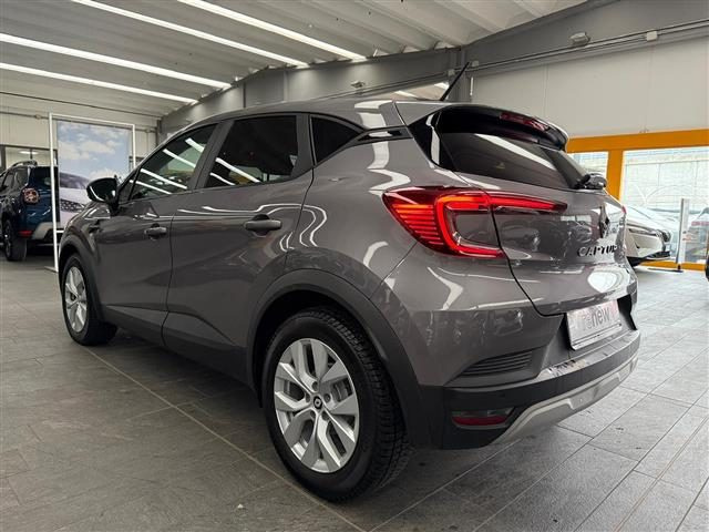 RENAULT Captur 1.6 E Tech hybrid Zen 145cv auto Immagine 2