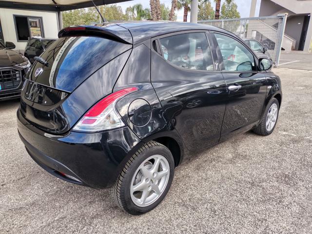 LANCIA Ypsilon 1.2 69 CV 5 porte Gold Immagine 4