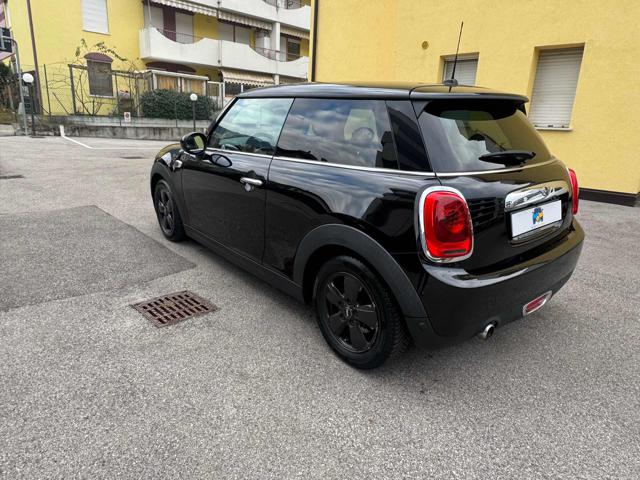 MINI Cooper D 1.5 Cooper D Hype Immagine 3