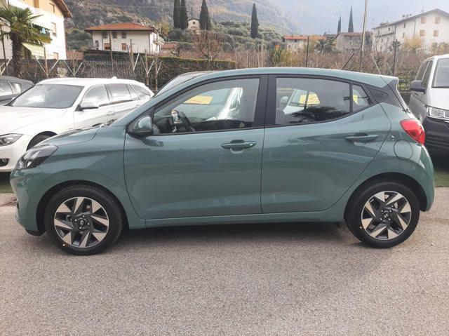 HYUNDAI i10 1.0 MPI AT Connectline Immagine 1