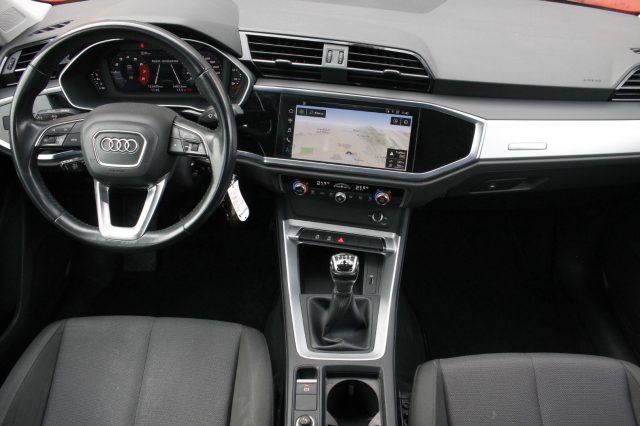 AUDI Q3 35 TFSI Business Unicoprop. Immagine 4