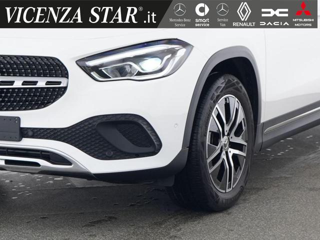 MERCEDES-BENZ GLA 200 d 4MATIC SPORT Immagine 1