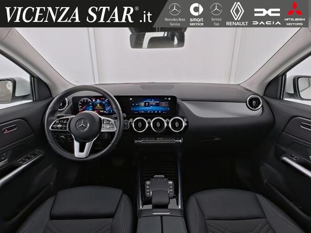 MERCEDES-BENZ GLA 200 d 4MATIC SPORT Immagine 4