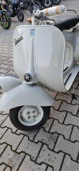 PIAGGIO Vespa 125 faro basso VESPA 125 FARO BASSO