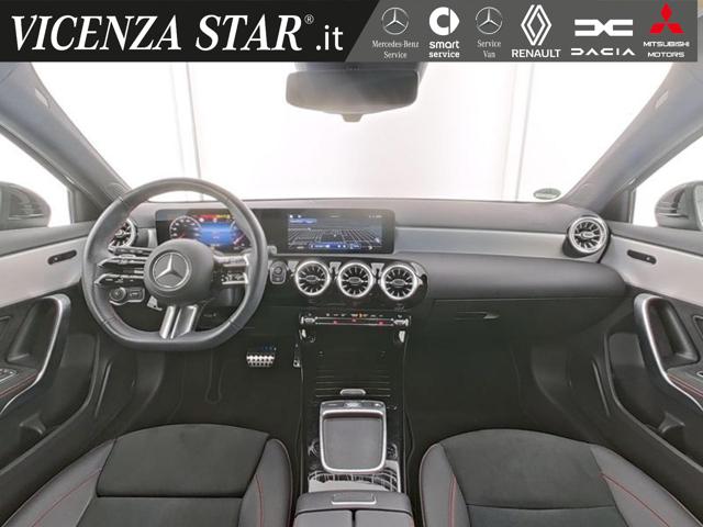 MERCEDES-BENZ A 200 MHV PREMIUM AMG AUTOMATIC Immagine 4