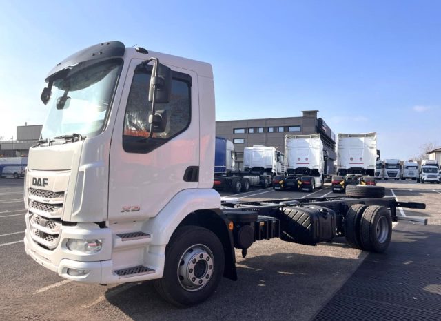 DAF XB 260 FA (14t) Immagine 0