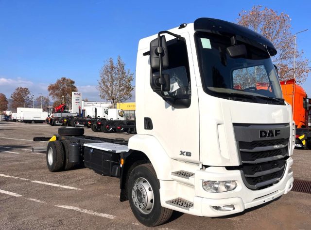 DAF XB 260 FA (14t) Immagine 1