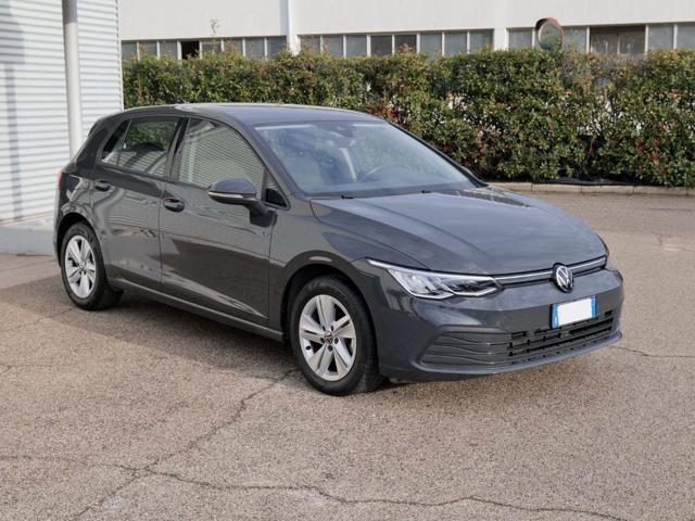 VOLKSWAGEN Golf 1.5 eTsi Evo Life 130cv Dsg Immagine 3