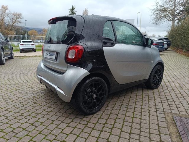 SMART ForTwo 70 1.0 twinamic Superpassion Immagine 4