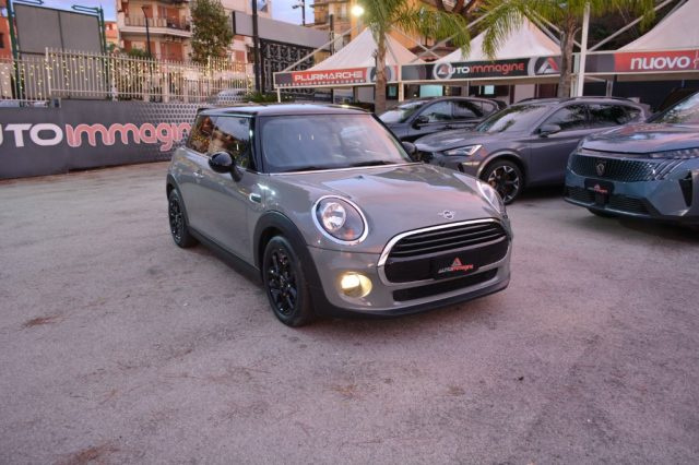 MINI Cooper D 1.5 Cooper D Business Immagine 1