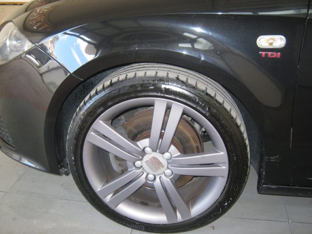 SEAT LEON 2.0 TDI DPF FR - foto 21