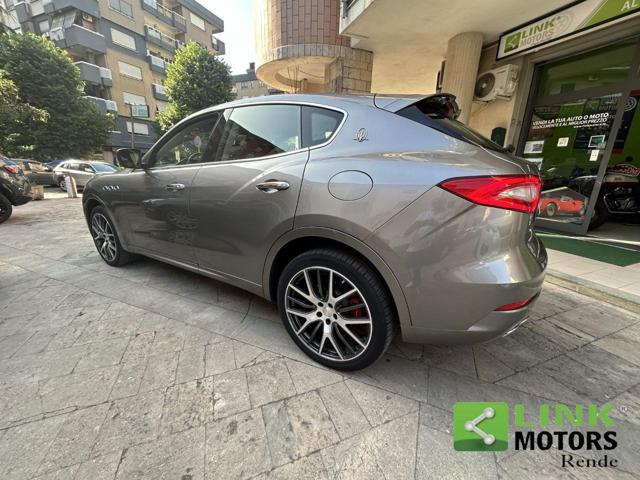 MASERATI Levante V6 Diesel 275 CV AWD Immagine 2