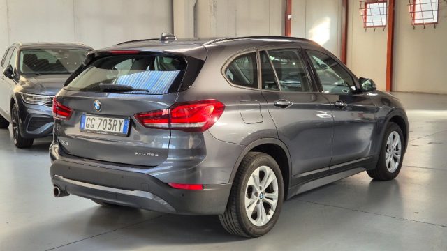 BMW X1 xDrive25e -CAMBIO AUT.-4X4-FULL LED-HYBRID PLUG IN Immagine 4