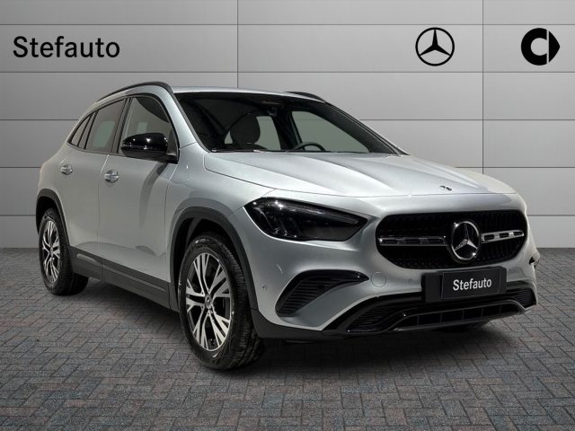 MERCEDES-BENZ GLA 200 d Automatic Progressive Advanced Plus Immagine 0