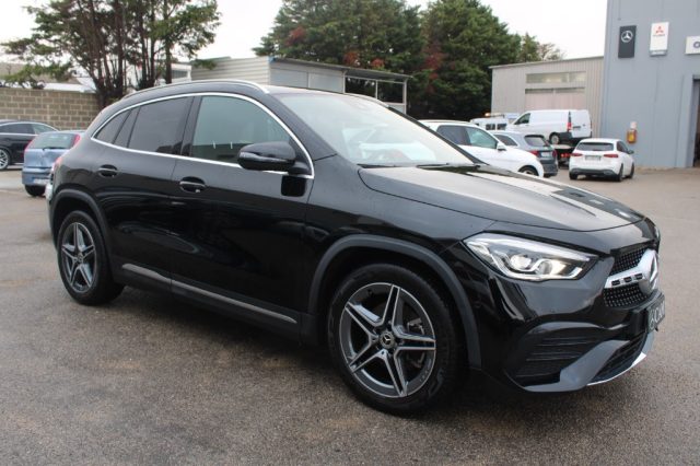 MERCEDES-BENZ GLA 200 d Automatic Premium Immagine 1