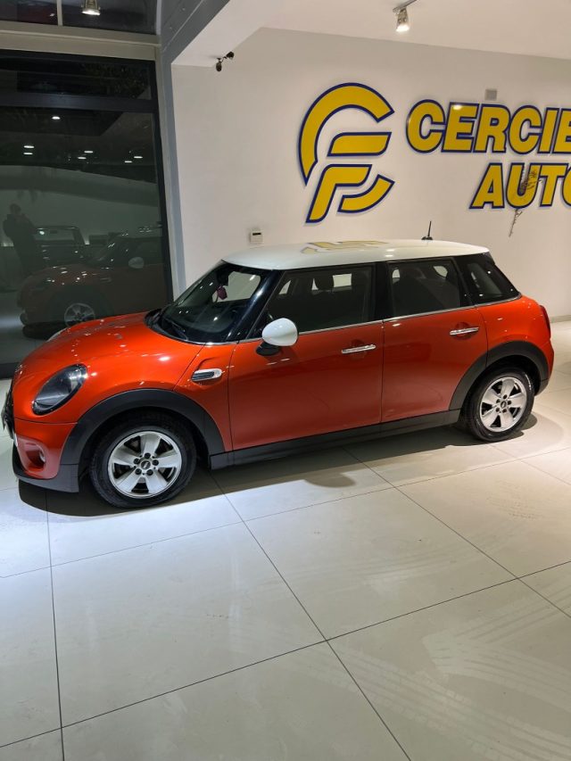 MINI Cooper D 1.5 Cooper D Business tua da ?149,00 mensili Immagine 4