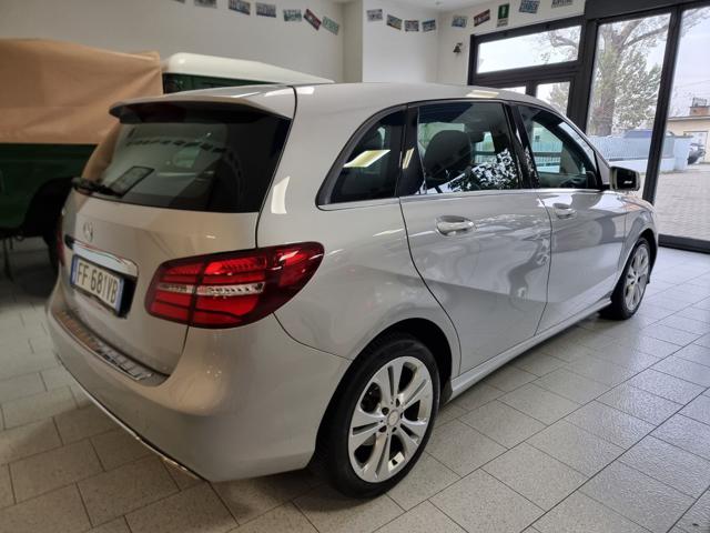 MERCEDES-BENZ B 180 d Sport Immagine 3