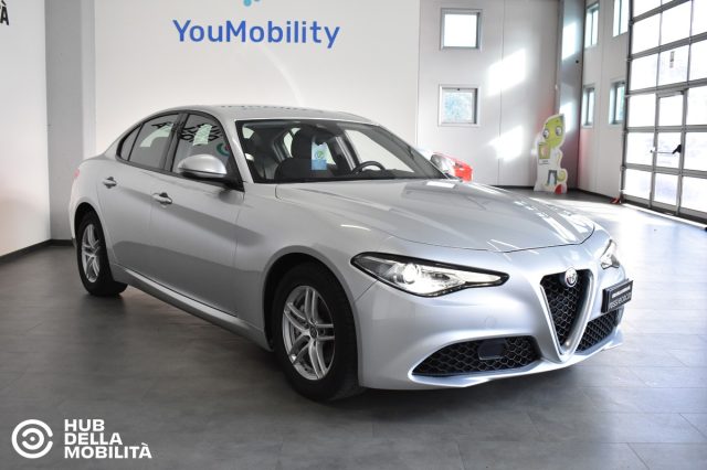 ALFA ROMEO Giulia 2.2 Turbodiesel 160 CV AT8 Business Immagine 1