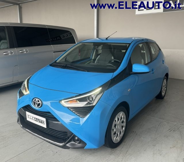 TOYOTA Aygo Connect 1.0 VVT-i 72 CV X-Business * Neopatentati* Immagine 2