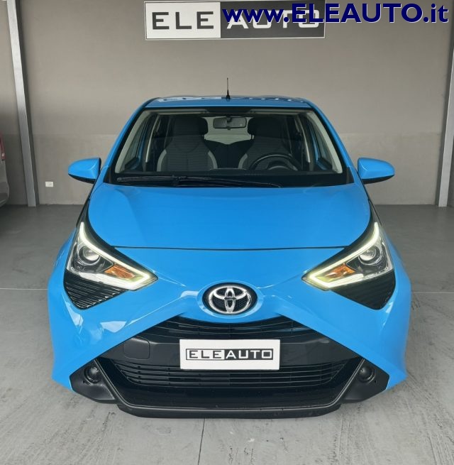 TOYOTA Aygo Connect 1.0 VVT-i 72 CV X-Business * Neopatentati* Immagine 1