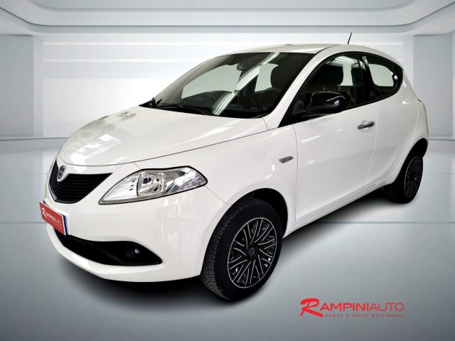 LANCIA Ypsilon 0.9 Metano 85 Cv km 45.000 Ok Neopatentati Immagine 0