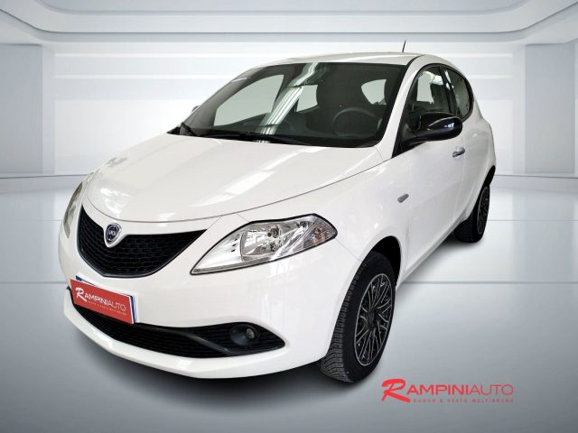 LANCIA Ypsilon 0.9 Metano 85 Cv km 45.000 Ok Neopatentati Immagine 1