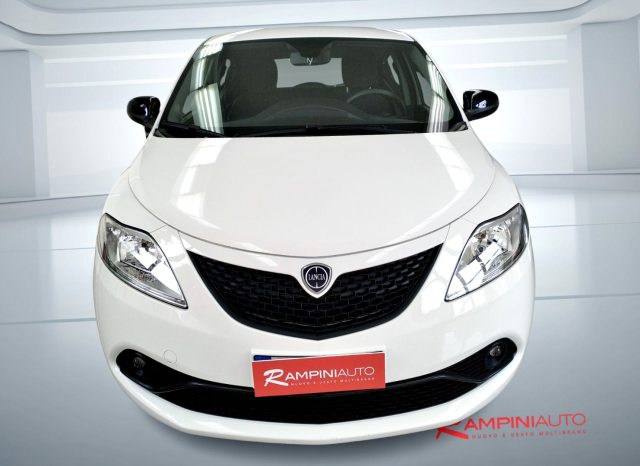 LANCIA Ypsilon 0.9 Metano 85 Cv km 45.000 Ok Neopatentati Immagine 2