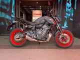 YAMAHA MT-07 .