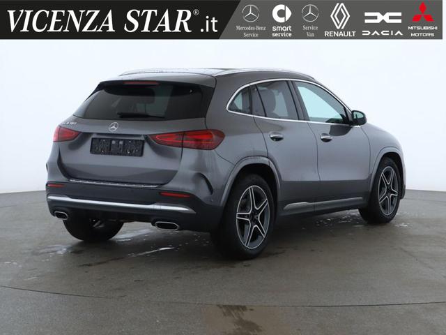 MERCEDES-BENZ GLA 180 MHV PREMIUM AMG Immagine 2