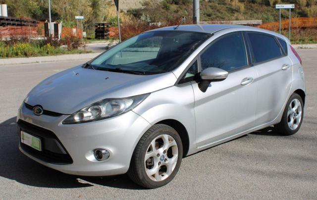 FORD Fiesta 1.4 TDCi 70CV 5 porte Titanium Immagine 0