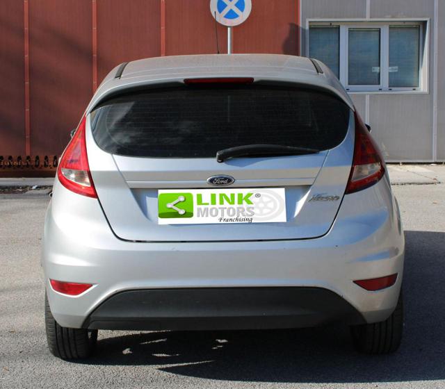 FORD Fiesta 1.4 TDCi 70CV 5 porte Titanium Immagine 3