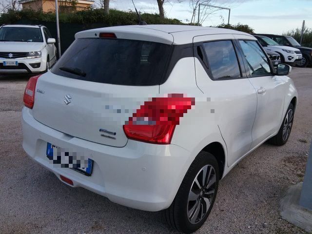 SUZUKI Swift 1.2 Hybrid 4WD AllGrip Top Immagine 1