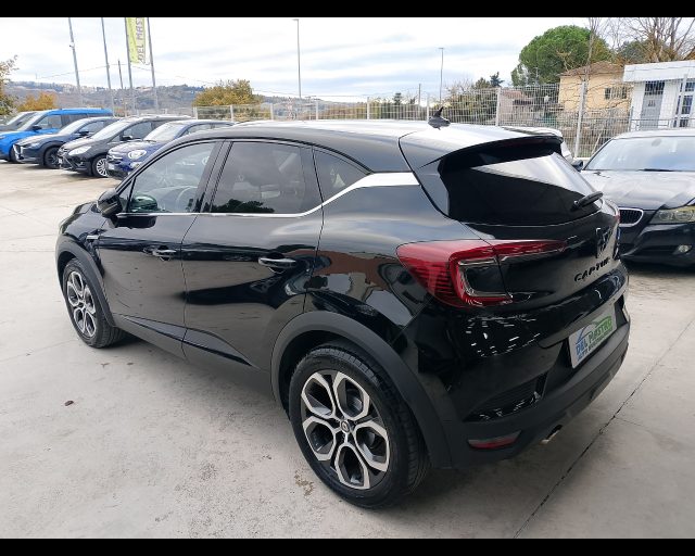 RENAULT Captur TCe 100 CV GPL Intens Immagine 4