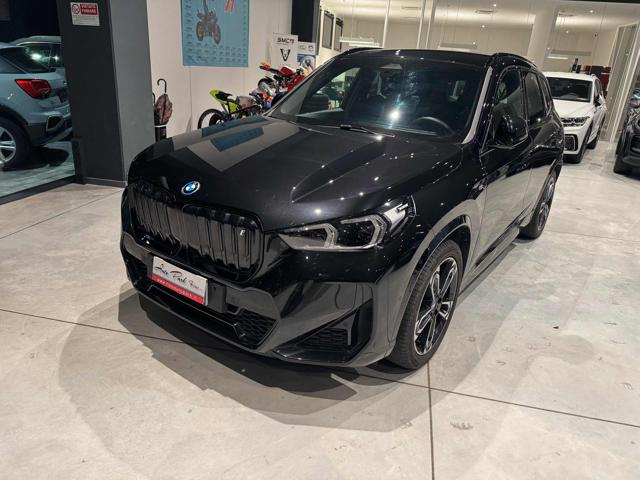 BMW iX1 xDrive 30 Msport Immagine 2