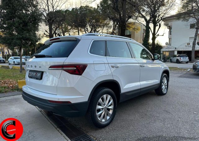 SKODA Karoq 1.5 TSI ACT DSG Ambition Immagine 2