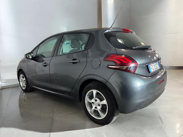 PEUGEOT 208 1.2 82cv 5 porte Allure*OK neopatentati* Immagine 3