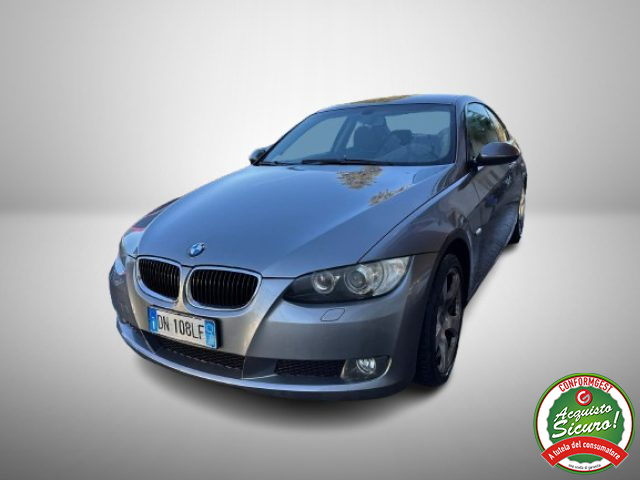 BMW 320 d cat Coupé Attiva Immagine 0